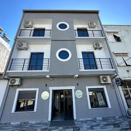 Hadrian's Gate Family Bed & Breakfast