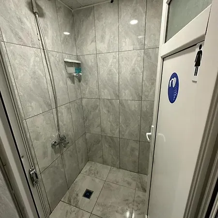 Hadrian's Gate Family Bed & Breakfast Antalya